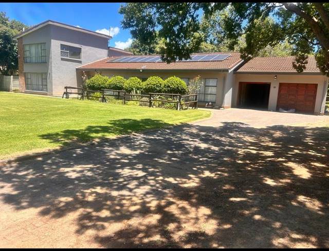 5 BEDROOM HOUSE FOR SALE IN MEYERVILLE